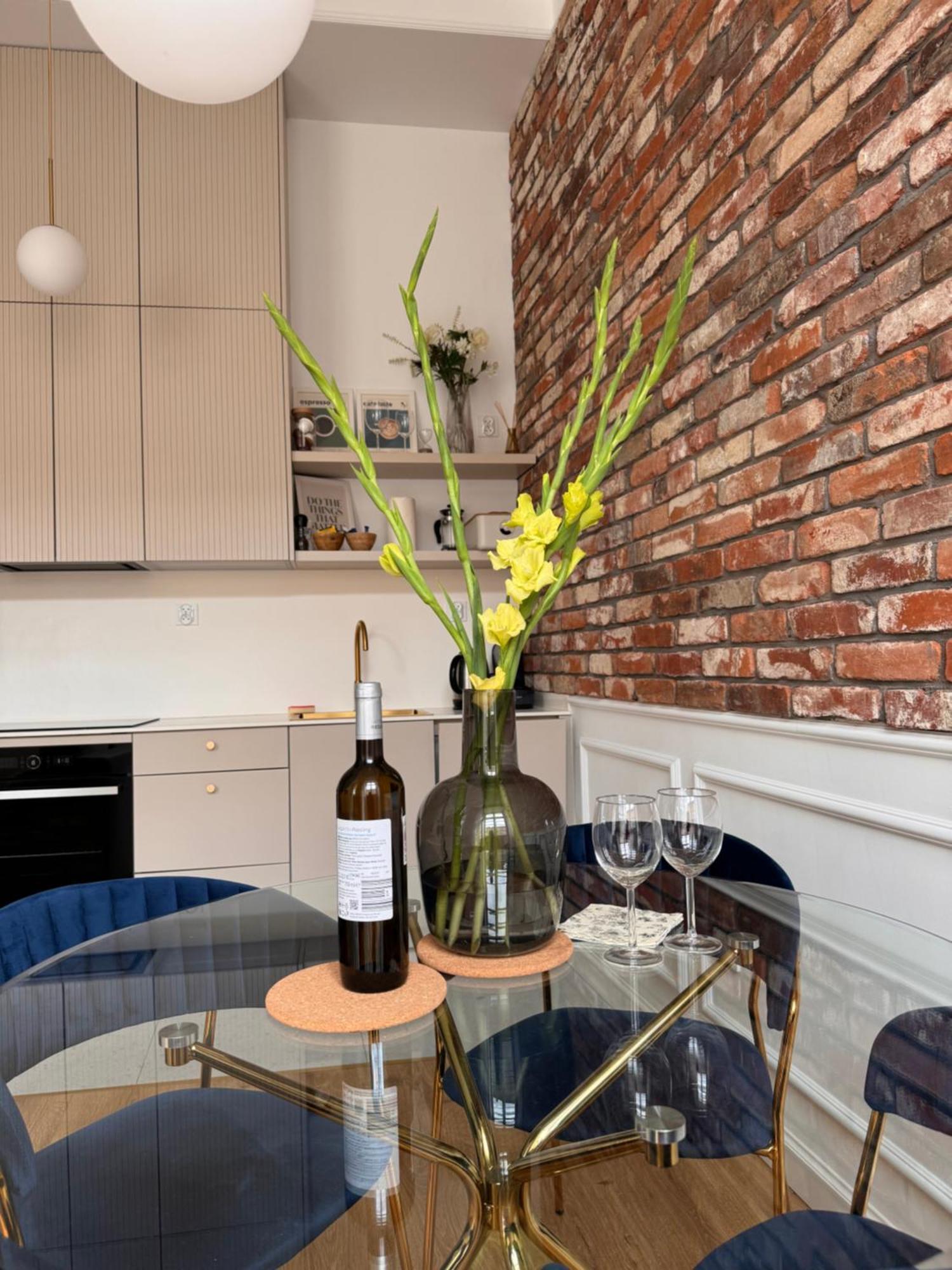 Apartament Przy Bulwarze ヴロツワフ エクステリア 写真